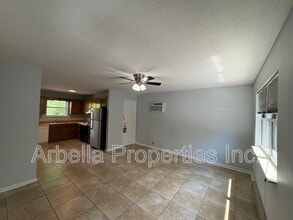 410 Erwin Hwy in Greeneville, TN - Building Photo - Building Photo