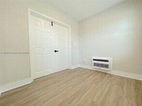 1836 Dewey St in Hollywood, FL - Building Photo - Building Photo