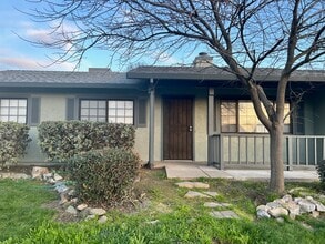 1008 Shadow Ridge Dr in Modesto, CA - Building Photo - Building Photo