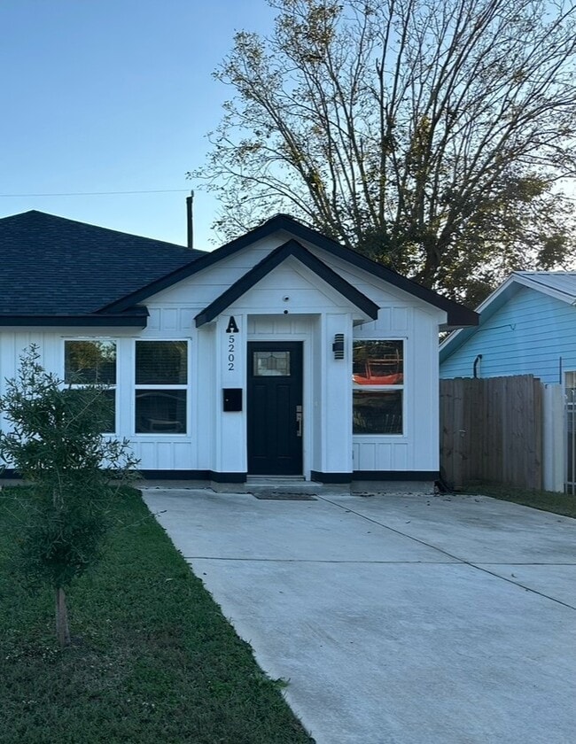 property at 5202 Northridge Dr