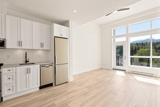 6045-6045 Chilliwack River Rd in Chilliwack, BC - Building Photo - Building Photo