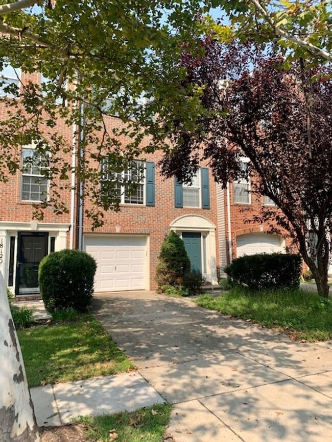 18122 Truffle Ln in Germantown, MD - Building Photo - Building Photo