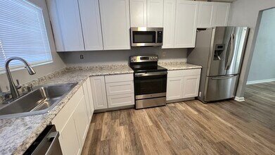 2125 Banyan Way in Antioch, CA - Building Photo - Building Photo