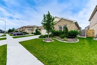 9210 Lair Cove Dr in Cypress, TX - Building Photo - Building Photo