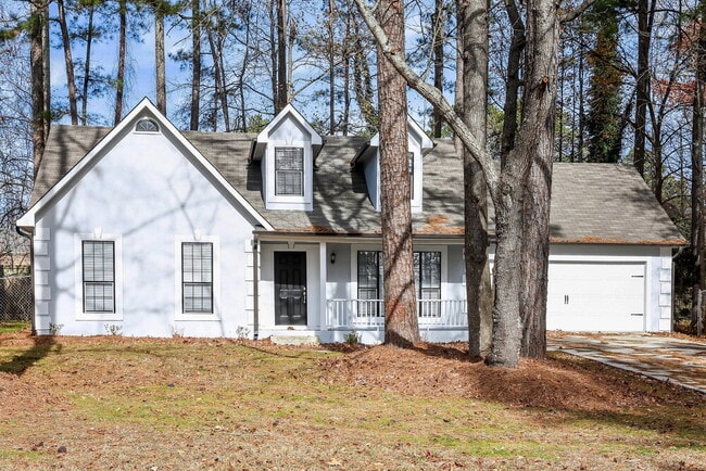 property at 943 Pine Ridge Dr