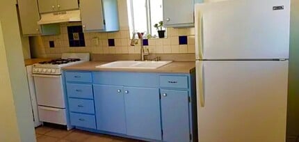 2212 Berkeley Ave in Los Angeles, CA - Building Photo - Building Photo