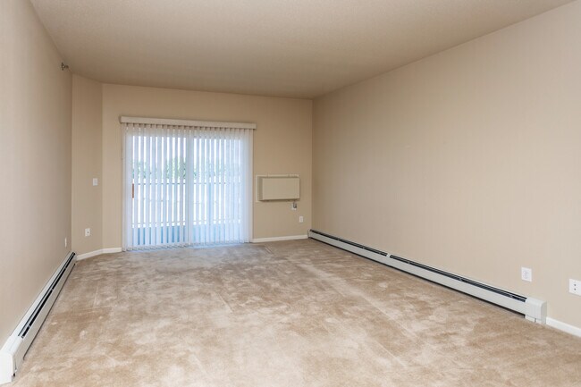 Crossings at Water's Edge in Moorhead, MN - Foto de edificio - Interior Photo