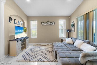 436 Crossfield Cir in Naples, FL - Building Photo - Building Photo