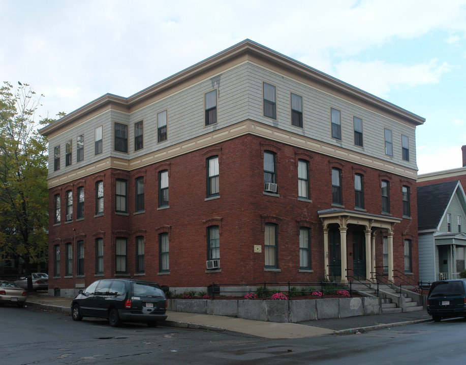 Reviviendo Family Housing in Lawrence, MA - Building Photo