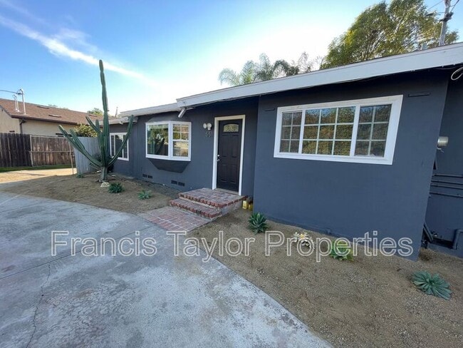551 N Citrus Ave in Escondido, CA - Building Photo - Building Photo