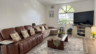 5267 Europa Dr, Unit N in Boynton Beach, FL - Building Photo