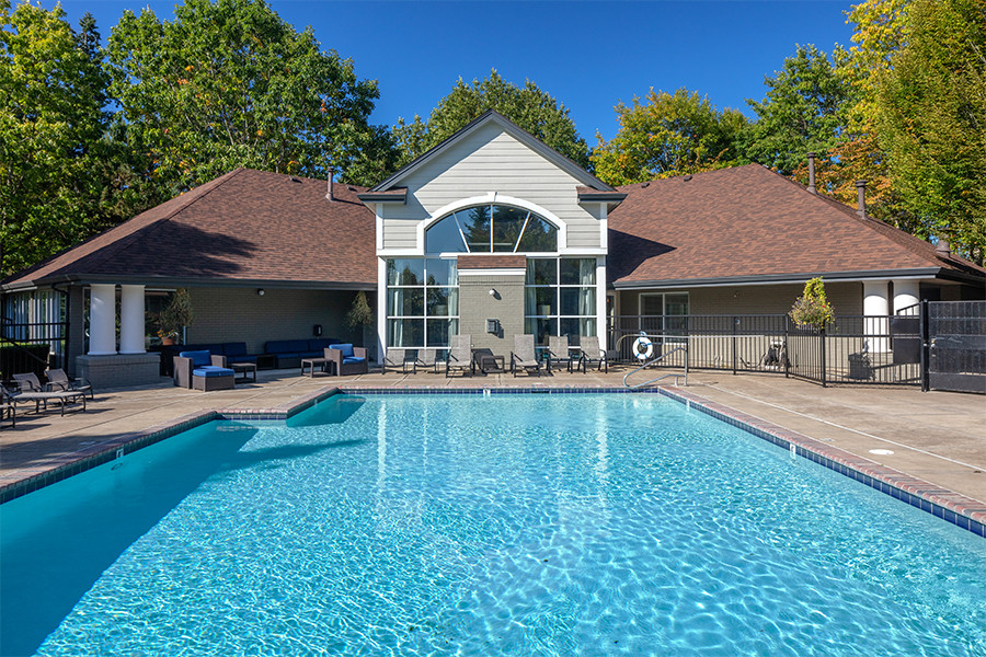 Cascade Summit Apartment Homes in West Linn, OR - Building Photo