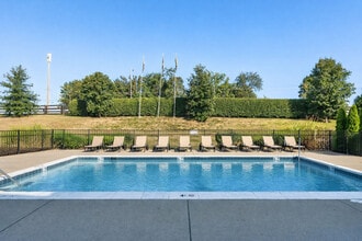 Palomar View Apartments in Lexington, KY - Foto de edificio - Building Photo