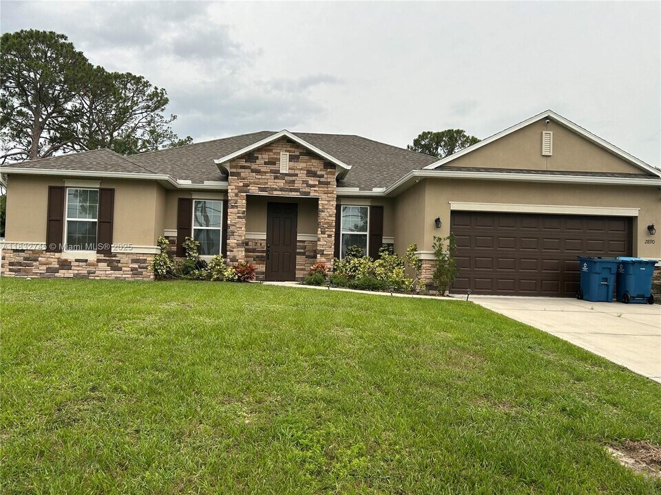 2890 Jupiter in Grant Valkaria, FL - Building Photo