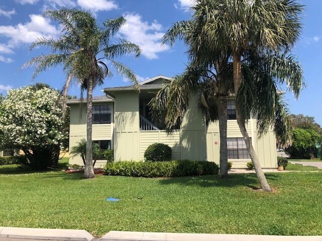 21 Clipper Ct in St. Augustine Beach, FL - Building Photo