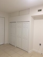 11192 NW 73rd St in Doral, FL - Building Photo - Building Photo