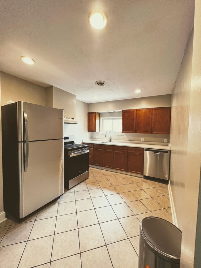 2332 Arlington Ave in Pittsburgh, PA - Building Photo - Building Photo