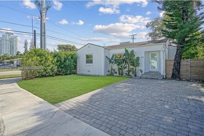 968 NE 80th St in Miami, FL - Building Photo - Building Photo