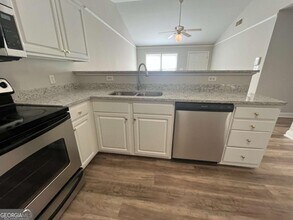 162 Fair Oaks Dr in Athens, GA - Building Photo - Building Photo