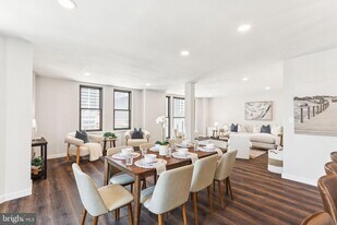 135 S 19th St in Philadelphia, PA - Building Photo