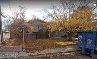 301 Lance Ave in North Las Vegas, NV - Building Photo