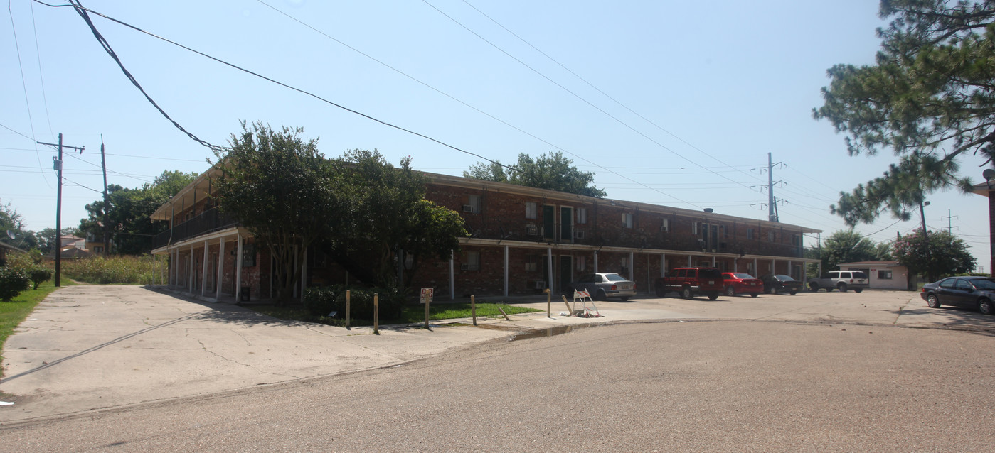 1205 W Chimes St in Baton Rouge, LA - Building Photo