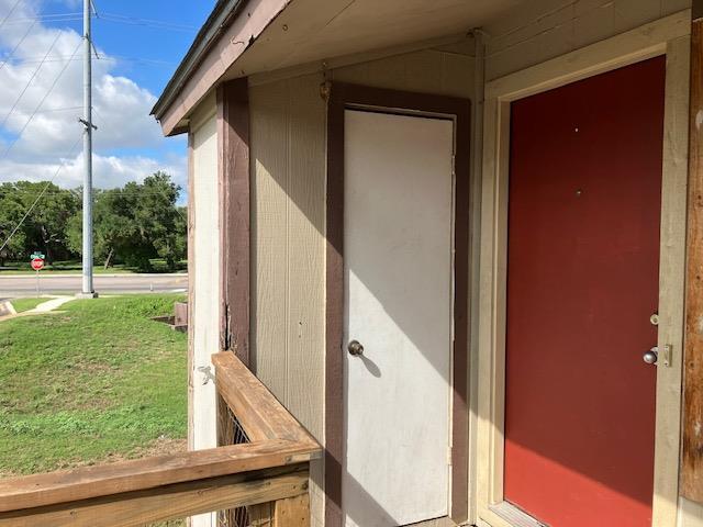 property at 9902 Roxanna Dr