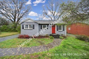 424 Main St in Matthews, NC - Building Photo