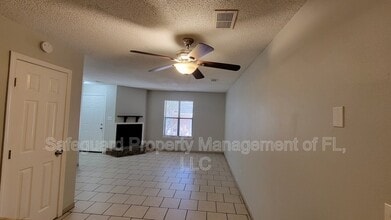 6332 W Fairfield Dr in Pensacola, FL - Building Photo - Building Photo