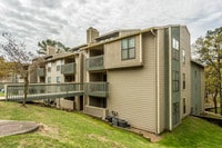 Building Photo - Turtle Creek Apartments in Little Rock, Arkansas
