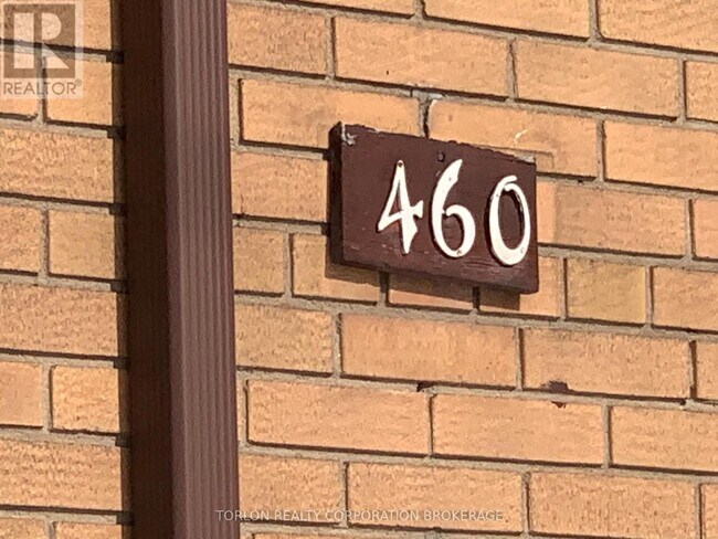 460 Horner Ave in Toronto, ON - Building Photo - Building Photo