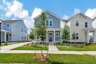 257 Witherspoon St in Summerville, SC - Building Photo