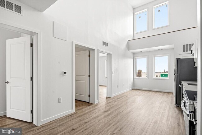 915 N Broad St in Philadelphia, PA - Building Photo - Building Photo