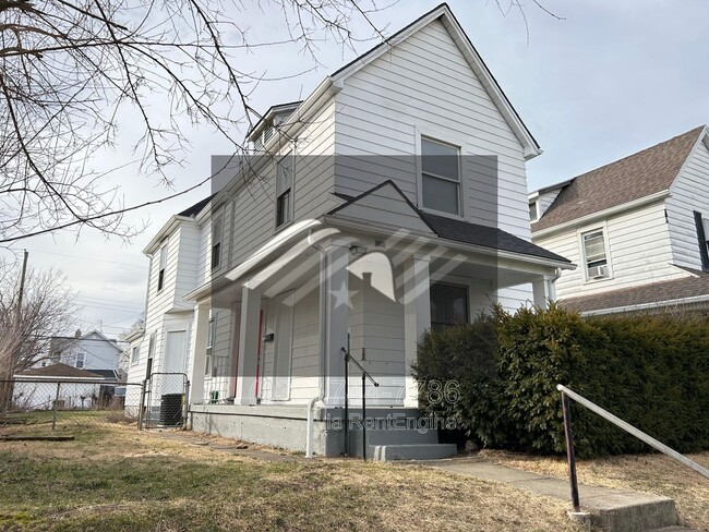 property at 211 Alaska St