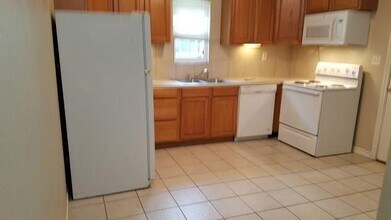 14803 Scarlet Oak Dr in Tomball, TX - Building Photo - Building Photo
