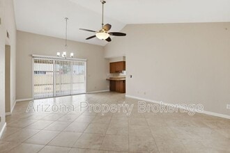 1352 E Todd Dr in Tempe, AZ - Building Photo - Building Photo