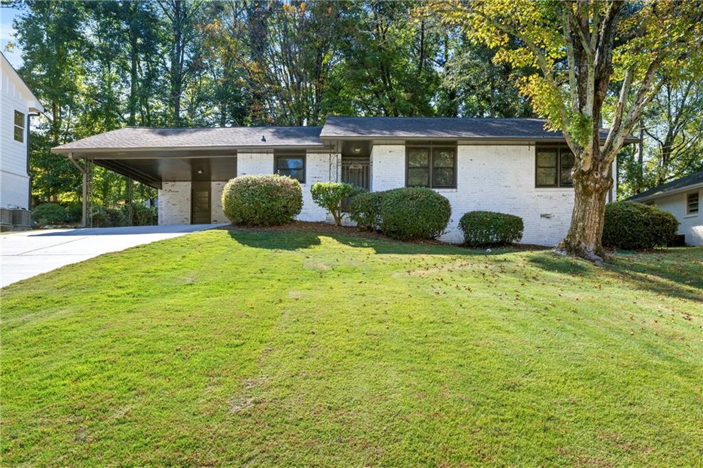 1127 Rogeretta Dr NE in Atlanta, GA - Building Photo