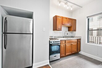 4555 Malden St in Chicago, IL - Building Photo - Building Photo