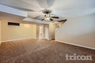 5 Oak Shore Dr in Burnsville, MN - Building Photo - Building Photo