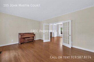 105 John Martin Ct in Carrboro, NC - Building Photo - Building Photo