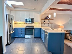 4322 Conrad Ave in San Diego, CA - Building Photo - Building Photo
