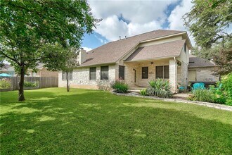 1711 Fall Creek Dr in Cedar Park, TX - Building Photo - Building Photo
