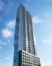 4615 Center Blvd in Long Island City, NY - Building Photo - Building Photo