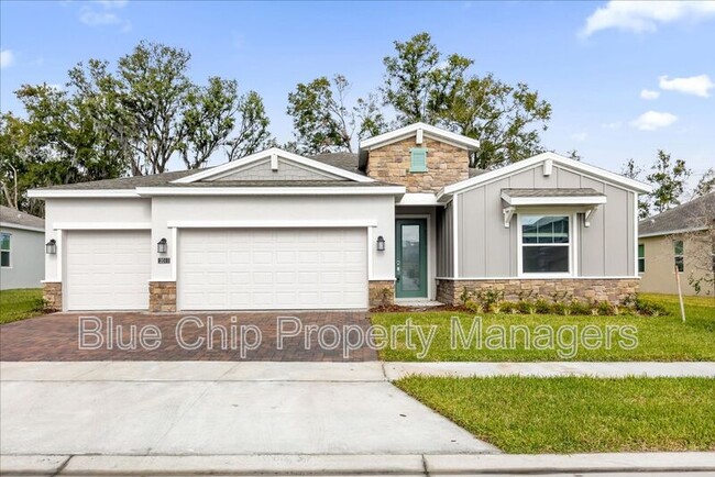 property at 2011 Treetop Br Wy