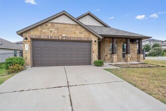 457 Red Matador Ln in Leander, TX - Building Photo - Building Photo