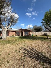 15919 Hiram Clarke Rd in Houston, TX - Building Photo - Building Photo