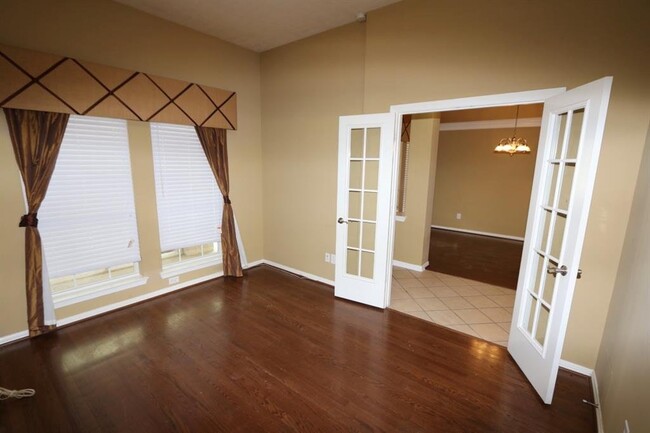 2307 Shadow Falls Ln in Pearland, TX - Foto de edificio - Building Photo