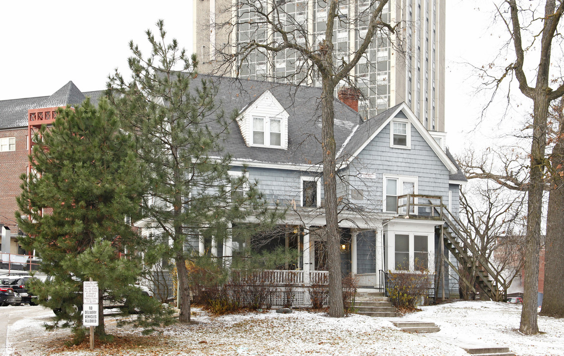 The Frisinger House in Ann Arbor, MI - Foto de edificio