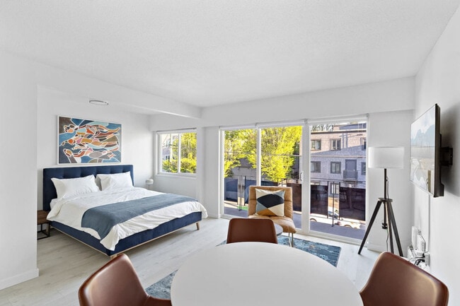 property at 1550 W 11th Ave