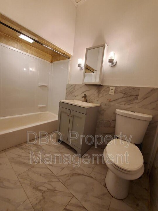 157 6th Ave in Troy, NY - Building Photo